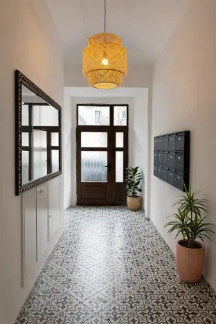 Prodej atypického bytu, Praha - Košíře, Holečkova, 52 m2