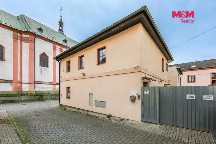 Pronájem bytu 4+1, Bor, náměstí Republiky, 90 m2
