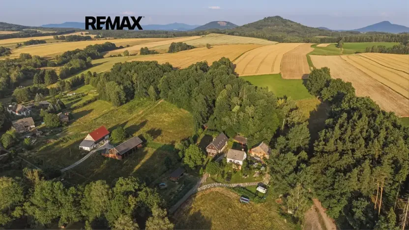 Prodej rodinného domu, Cvikov, 556 m2
