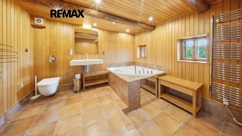 Prodej rodinného domu, Cvikov, 556 m2
