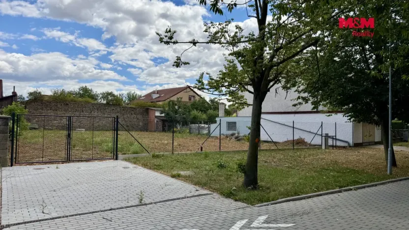 Pronájem zahrady, Litovel, B. Němcové, 780 m2