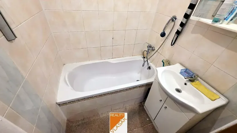 Prodej bytu 3+1, Kadaň, Chomutovská, 74 m2