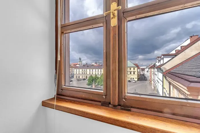 Pronájem kanceláře, Hradec Králové, Malé náměstí, 89 m2