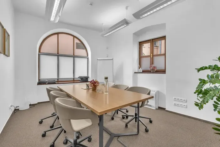 Pronájem kanceláře, Hradec Králové, Malé náměstí, 112 m2