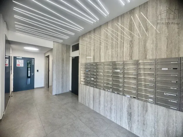 Pronájem bytu 2+kk, Praha - Hlubočepy, Vítové, 57 m2