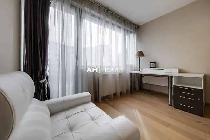 Pronájem bytu 4+kk, Praha - Libeň, Voctářova, 98 m2