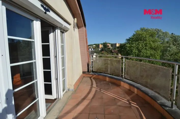 Pronájem bytu 5+kk, Praha - Hloubětín, V Novém Hloubětíně, 162 m2