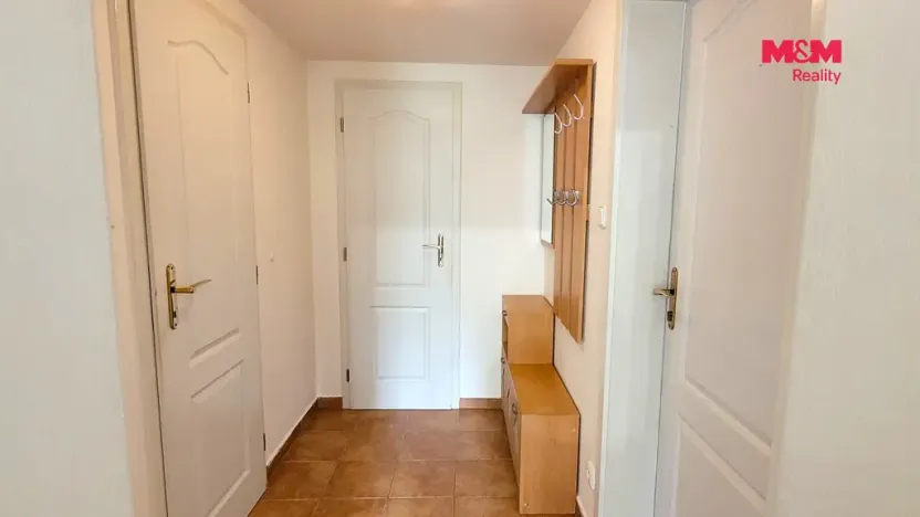 Pronájem bytu 1+kk, Smržovka, náměstí T. G. Masaryka, 40 m2