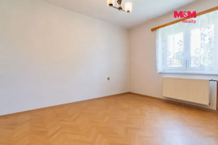 Prodej bytu 3+1, Týn nad Vltavou - Malá Strana, Pod tratí, 70 m2