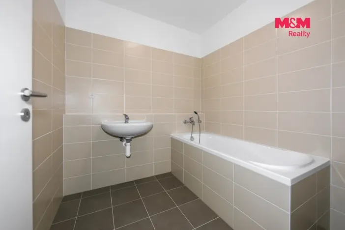 Pronájem bytu 2+kk, Plzeň, Safírová, 66 m2