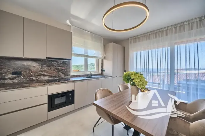 Prodej bytu 3+kk, Primošten, Chorvatsko, 61 m2