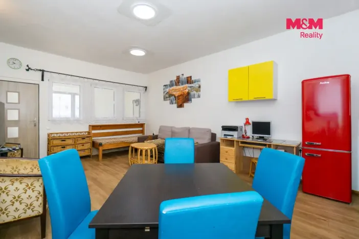 Pronájem bytu 2+kk, Holice, Husova, 55 m2