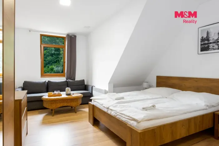 Prodej ubytování, Horní Lhota, 712 m2