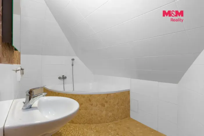 Prodej ubytování, Horní Lhota, 712 m2