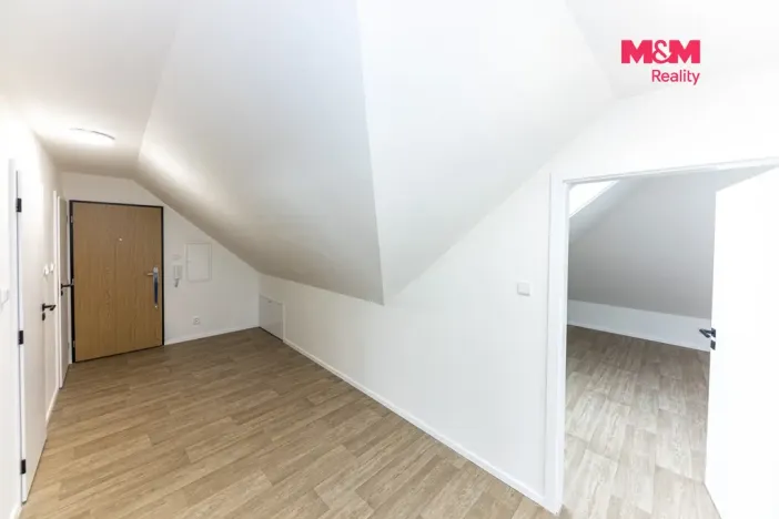 Pronájem bytu 3+kk, Hostovlice, 75 m2