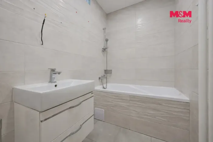 Prodej bytu 2+kk, Žďár nad Sázavou - Žďár nad Sázavou 4, Wolkerova, 70 m2