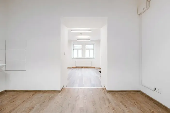 Pronájem obchodního prostoru, Praha - Nové Město, Sokolská, 50 m2