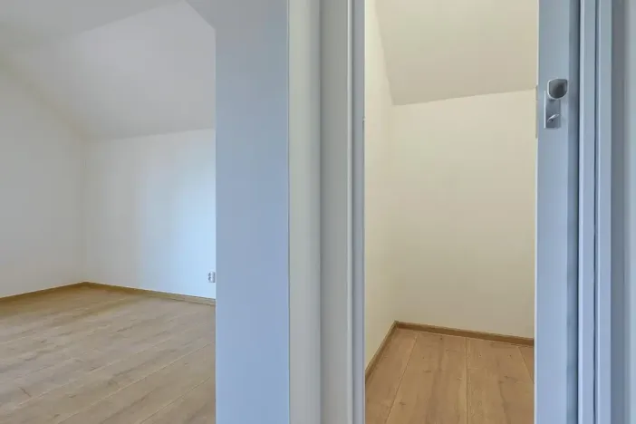 Pronájem bytu 2+kk, Plzeň, Pod Košutkou, 38 m2