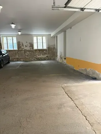 Pronájem garážového stání, Praha - Nové Město, Hálkova, 3 m2