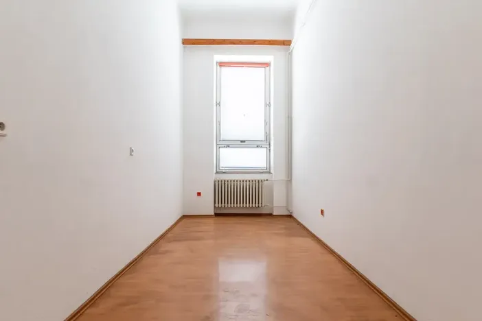 Prodej komerční nemovitosti, Ostrava, Zákrejsova, 1254 m2