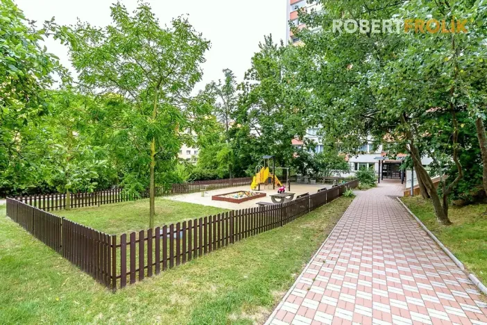 Prodej bytu 1+kk, Praha - Vokovice, Evropská, 24 m2