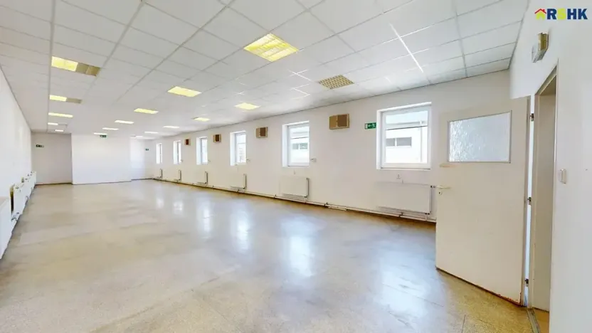 Pronájem kanceláře, Hradec Králové, Akademika Bedrny, 470 m2