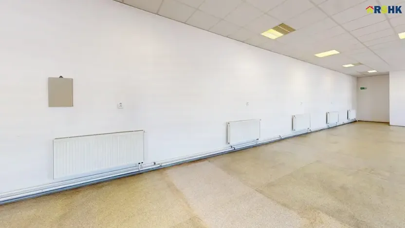Pronájem kanceláře, Hradec Králové, Akademika Bedrny, 470 m2