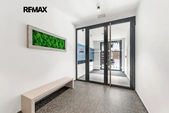 Prodej bytu 2+kk, Praha - Karlín, Sokolovská, 59 m2