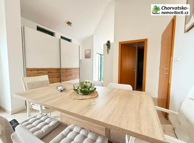 Prodej bytu 2+kk, Novalja, Chorvatsko, 61 m2