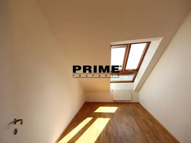 Pronájem kanceláře, Praha - Smíchov, Štefánikova, 168 m2