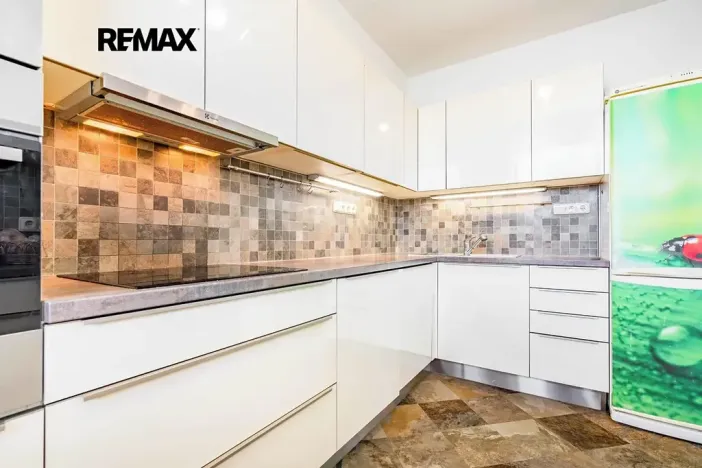 Prodej bytu 4+1, Praha - Hlubočepy, Renoirova, 90 m2