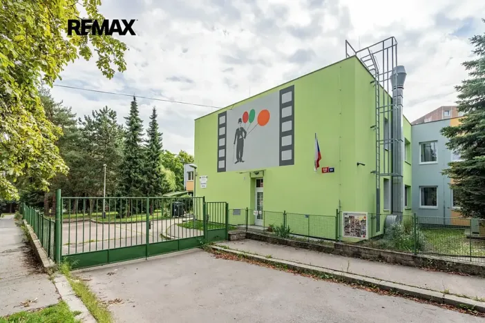 Prodej bytu 4+1, Praha - Hlubočepy, Renoirova, 90 m2