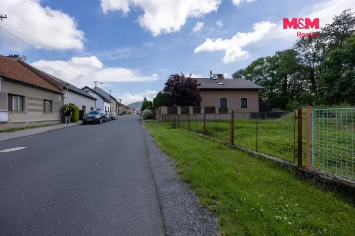 Prodej zahrady, Bělkovice-Lašťany, 445 m2