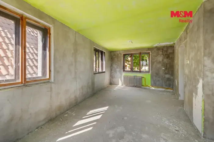 Prodej rodinného domu, Rynholec, nám. 1. máje, 363 m2