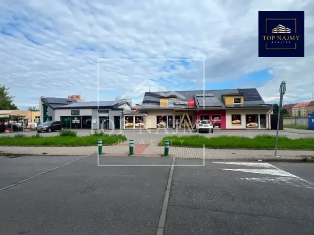 Pronájem garáže, Ostrava, Baarova, 18 m2