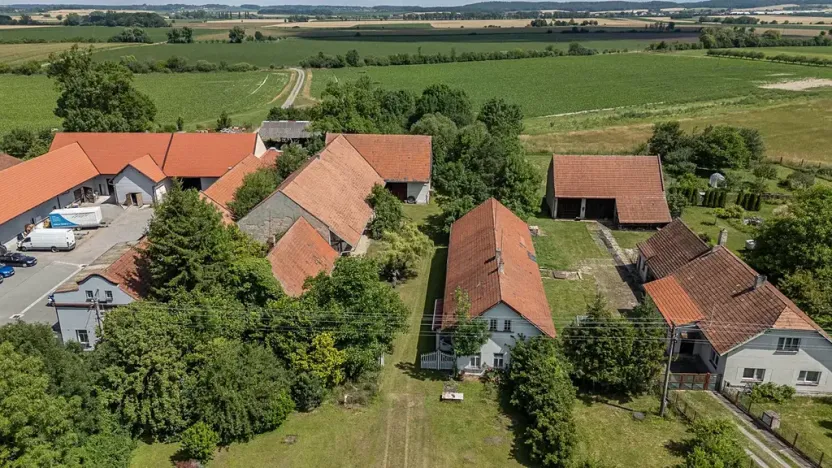 Prodej zemědělské usedlosti, Dolní Roveň, 200 m2