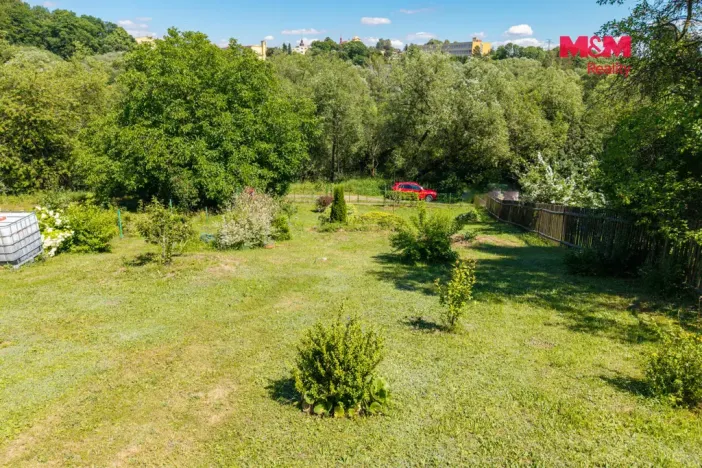 Prodej zahrady, Bochov, 878 m2