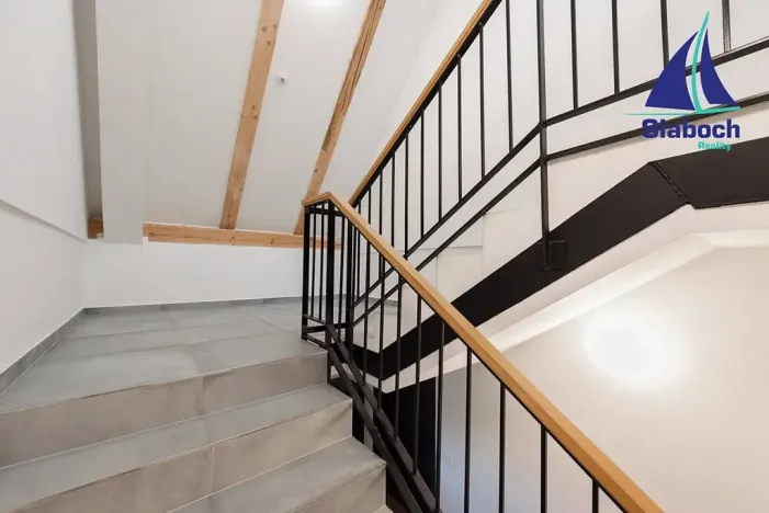 Pronájem bytu 2+kk, Praha - Jinonice, Řeporyjská, 77 m2