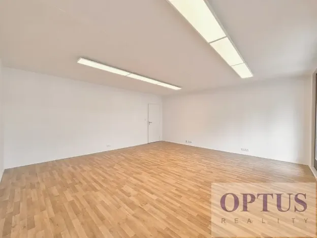Pronájem kanceláře, Praha - Smíchov, U Demartinky, 96 m2