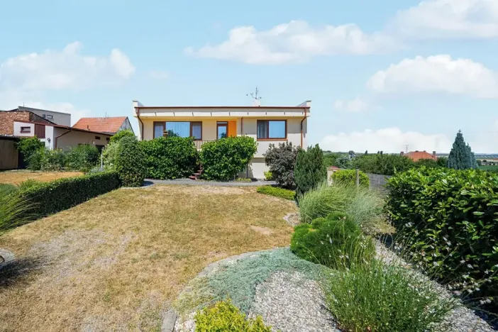 Prodej rodinného domu, Miroslav, Na kopci, 233 m2