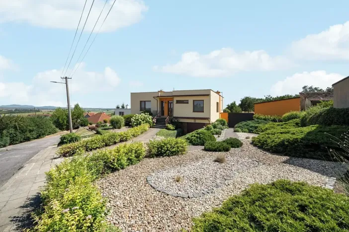 Prodej rodinného domu, Miroslav, Na kopci, 233 m2
