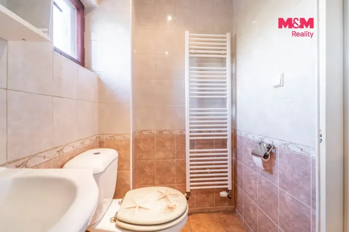 Prodej rodinného domu, Lochovice, 180 m2