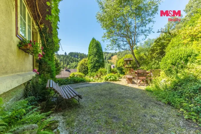 Prodej rodinného domu, Desná - Desná I, Zásnubní, 450 m2