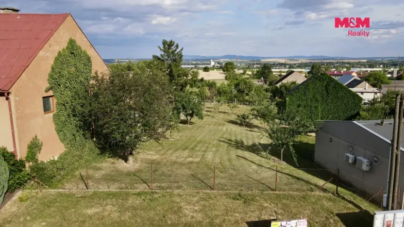 Prodej pozemku pro bydlení, Buk, 590 m2