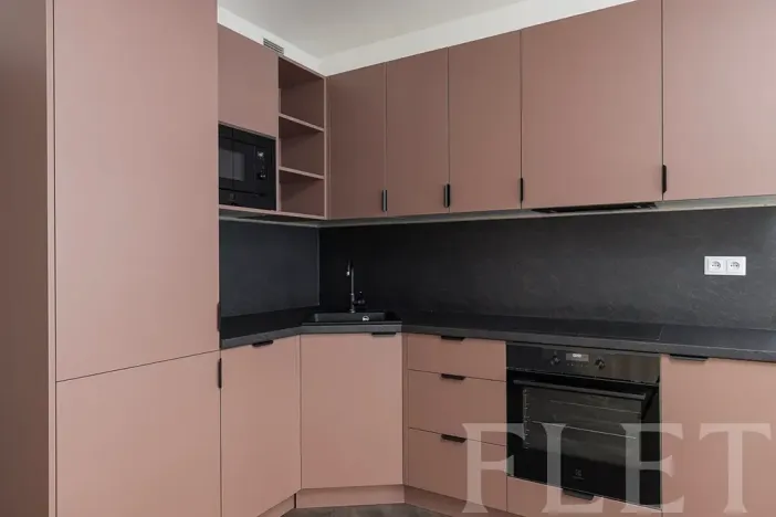 Pronájem bytu 1+kk, Praha - Hloubětín, Poděbradská, 33 m2