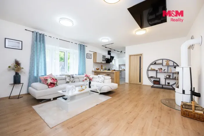 Prodej rodinného domu, Jeníkovice, 220 m2