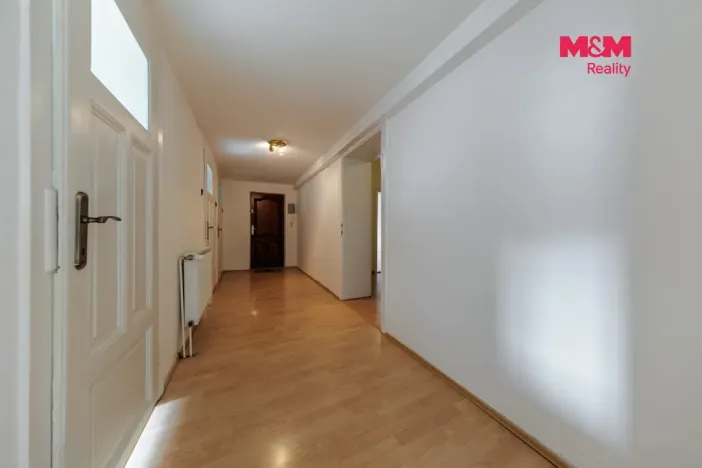 Prodej bytu 4+1, Kraslice, Čs. armády, 136 m2