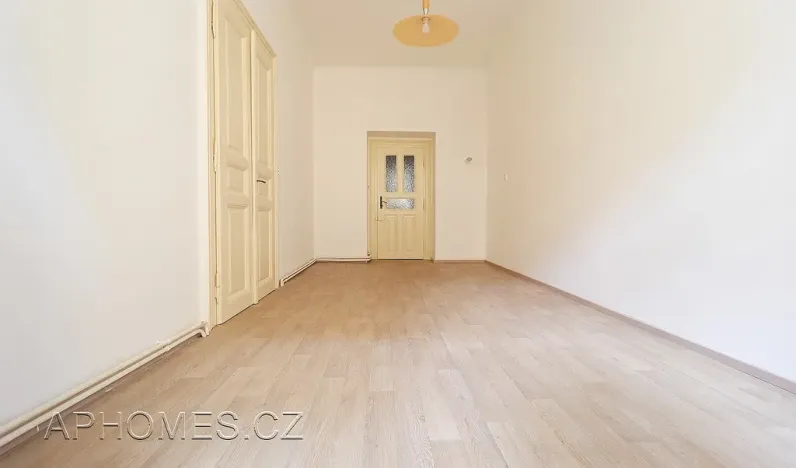 Pronájem bytu 3+1, Praha - Nové Město, Na hrádku, 101 m2