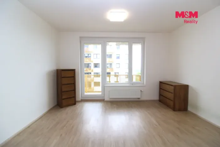 Pronájem bytu 1+kk, Praha - Dolní Měcholupy, Honzíkova, 28 m2