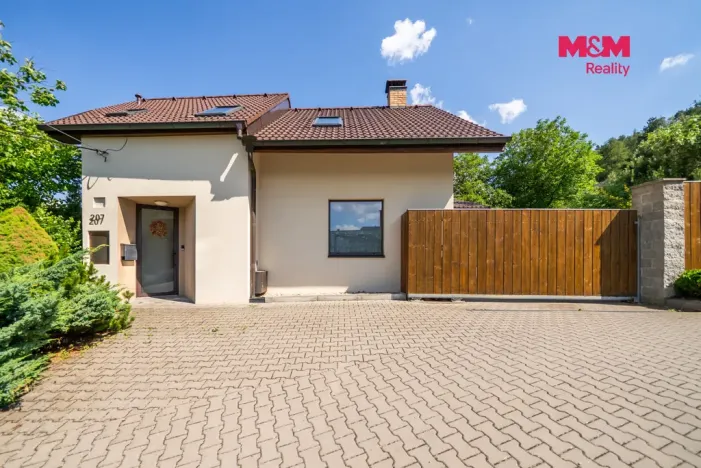 Prodej rodinného domu, Blansko - Lažánky, 275 m2